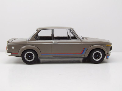 BMW 2002 Turbo 1973 braun beige Modellauto 1:18 Minichamps