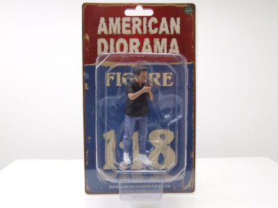 Figur Car Meet 6 Mann mit Feuerzeug für 1:18 Modelle American Diorama