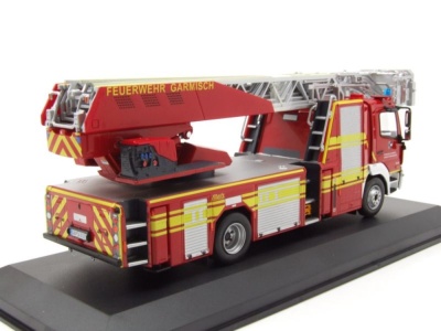 Mercedes Atego DLK 23/12 Metz Freiwillige Feuerwehr Garmisch-Patenkirchen rot Modellauto 1:43 ixo models