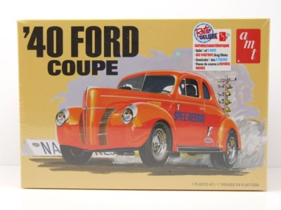 Ford Coupe 1940 Kunststoffbausatz Modellauto 1:25 AMT
