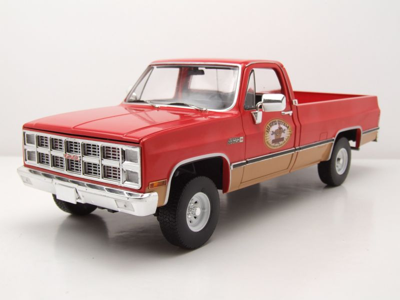 GMC K2500 Sierra Grande Wideside Pick Up 1967 rot Busted Knuckle Garage Modellauto 1:18 Greenlight Collectibles
