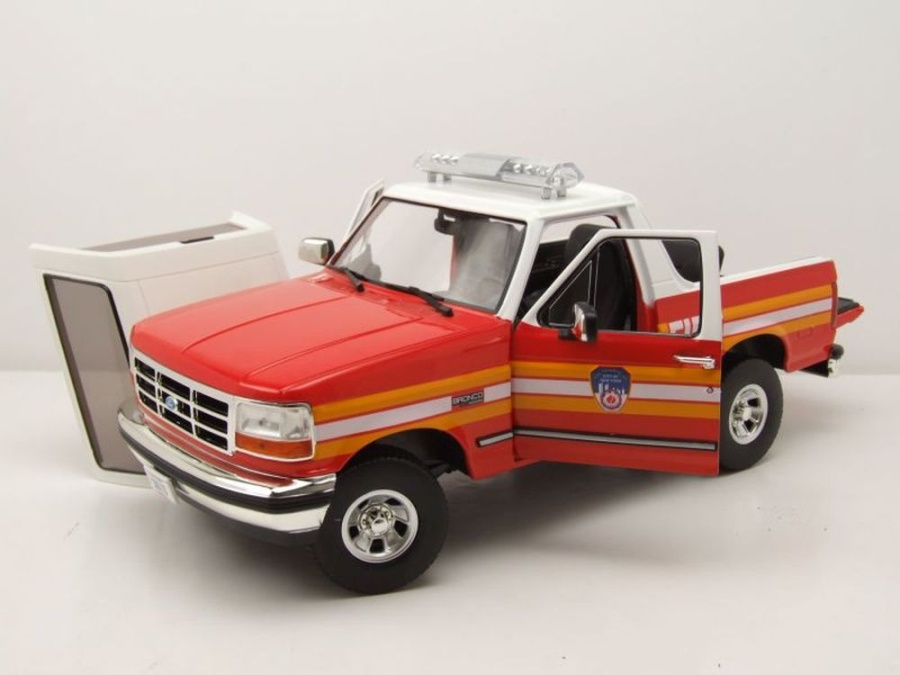 Greenlight 1:64 Scale FDNY Ford Bronco - 1996 Fire Department Diecast Model Car