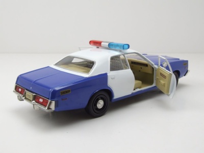 Plymouth Fury 1975 blau weiß Osage County Sheriff Modellauto 1:24 Greenlight Collectibles