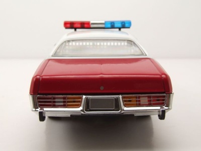 Dodge Monaco 1977 rot weiß Finchburg County Sheriff Modellauto 1:24 Greenlight Collectibles