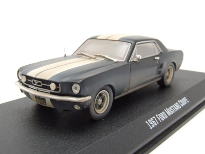 Ford Mustang Coupe 1967 matt schwarz verschmutzt Creed II...