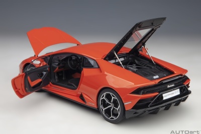 Lamborghini Huracan EVO 2019 orange Modellauto 1:18 Autoart