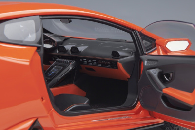 Lamborghini Huracan EVO 2019 orange Modellauto 1:18 Autoart