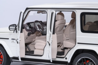 Mercedes AMG G63 2019 designo brilliant weiß metallic Modellauto 1:18 Autoart