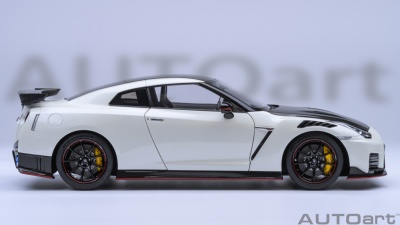 Nissan GT-R R35 Nismo Special Edition 2022 brilliant weiß metallic Modellauto 1:18 Autoart