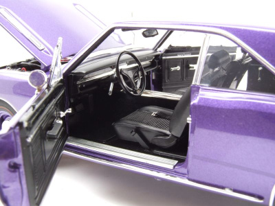 Dodge Dart GTS 440 1969 lila metallic Modellauto 1:18 Acme