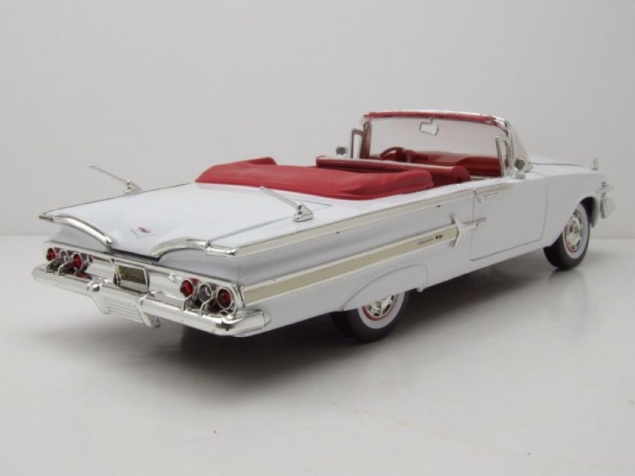 Modellauto Chevrolet Impala Convertible 1960 weiß Modellauto 1:18