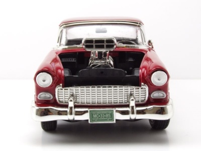Chevrolet Bel Air Custom Hot Rod 1955 dunkelrot mit Blown Motor Modellauto 1:18 Motormax