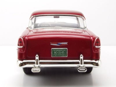 Chevrolet Bel Air Custom Hot Rod 1955 dunkelrot mit Blown Motor Modellauto 1:18 Motormax