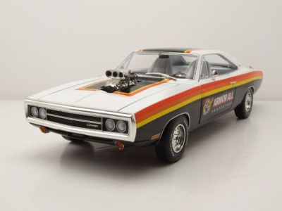 Dodge Charger 1970 schwarz weiß Armor All mit Blown Engine Modellauto 1:18 Greenlight Collectibles