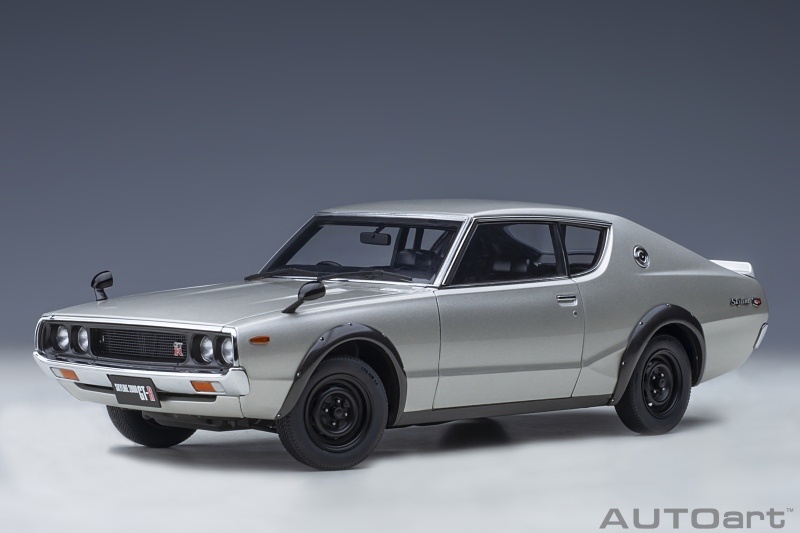 Modellauto Nissan Skyline GT-R KPGC110 1973 silber Modellauto 1:18