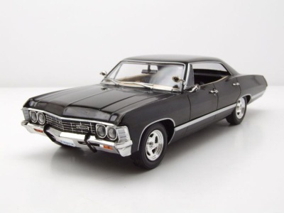 Chevrolet Impala Sport Sedan 1967 schwarz Modellauto 1:24 Greenlight Collectibles