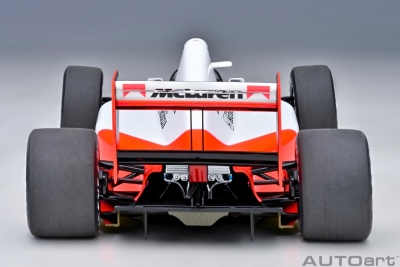 McLaren Honda MP4/6 #1 Formel 1 1991 weiß rot A.Senna Modellauto 1:18 Autoart