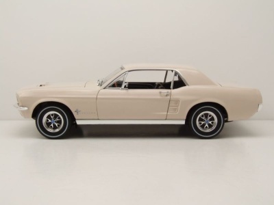 Ford Mustang Coupe 1967 Bermuda Sand She Country Special Denver Colorado Modellauto 1:18 Greenlight Collectibles