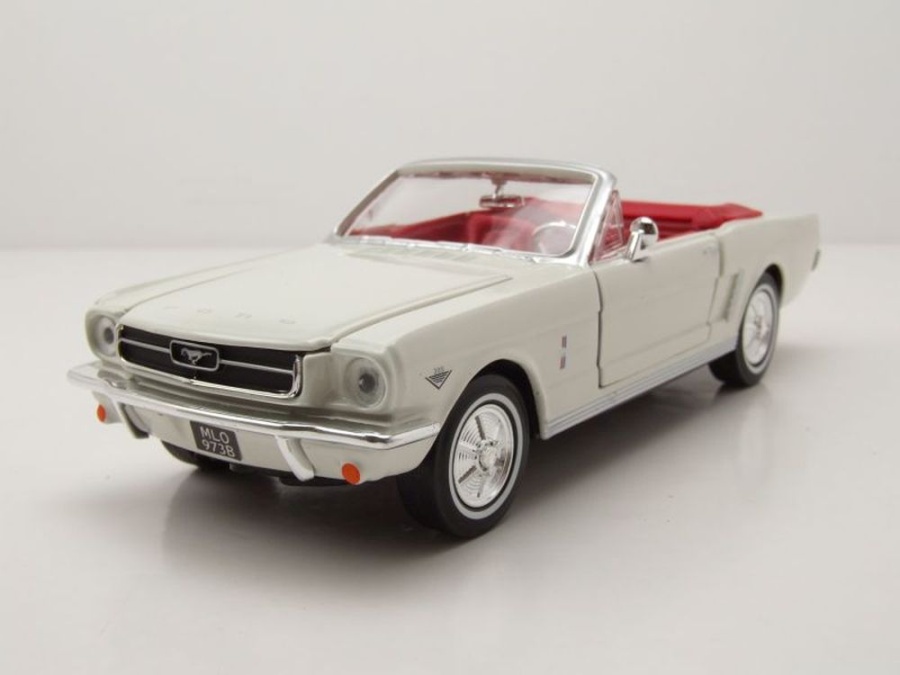 Ford Mustang Convertible 1964 1/2 creme James Bond Goldfinger Modellauto 1:24 Motormax