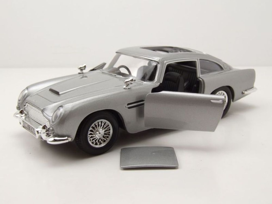 James Bond Modellautos