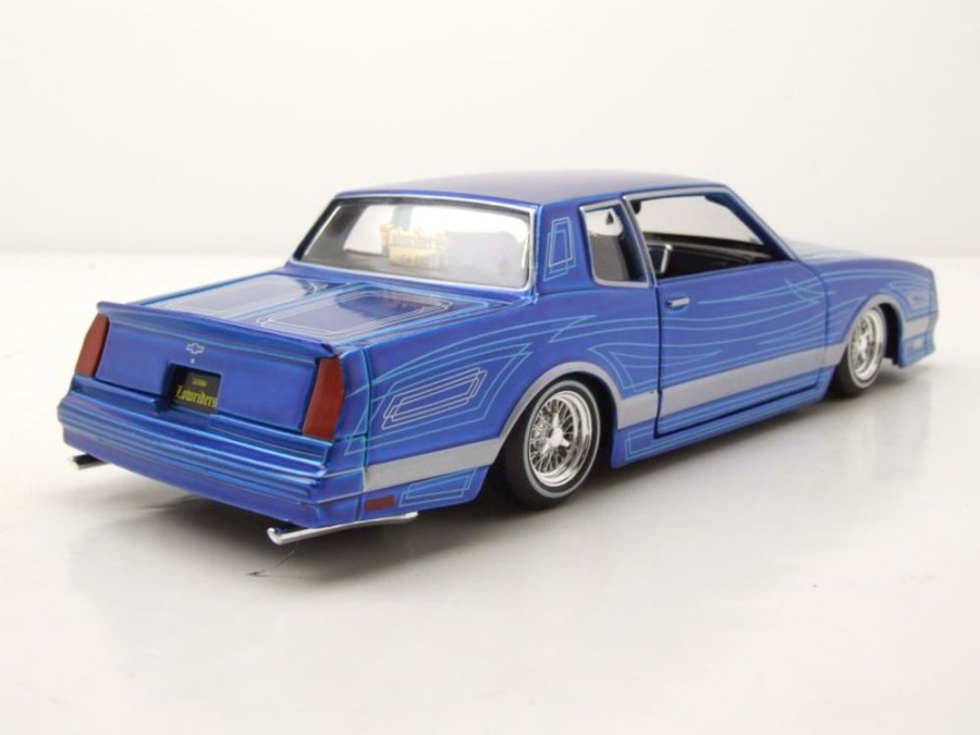 マイスト LOWRIDERS 1/24 '86 モンテカルロ SS - BLUE Amazon.com: Maisto 1:24 Design 1986 Chevy Monte Carlo