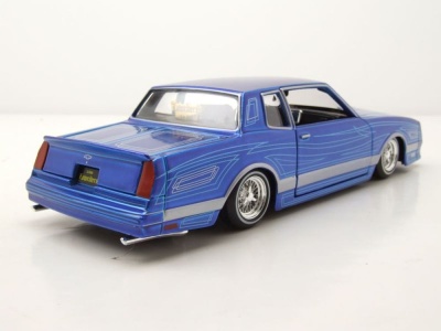 Chevrolet Monte Carlo Lowrider 1986 blau Modellauto 1:24...