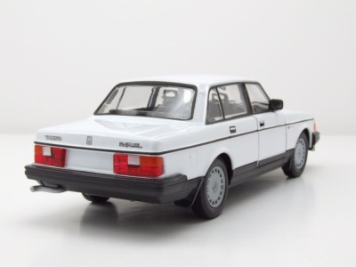 Volvo 240 GL weiß Modellauto 1:24 Welly