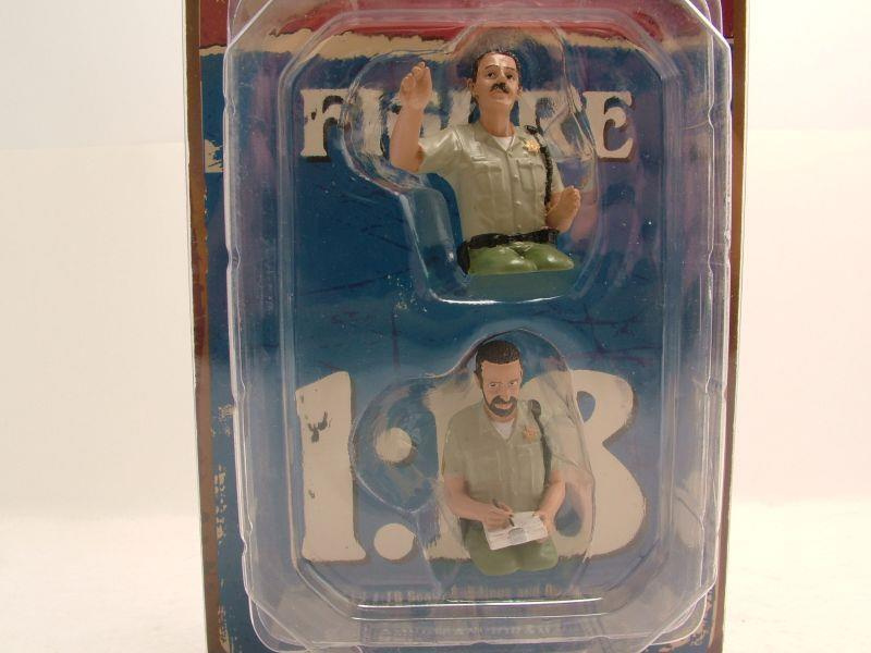 Fahrer Figuren Sheriff sitzend (2 Stück) für 1:18 Modelle American Diorama
