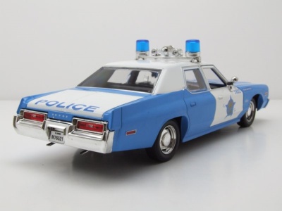 Dodge Monaco Chicago Police Department CPD 1974 blau weiß Modellauto 1:24 Greenlight Collectibles