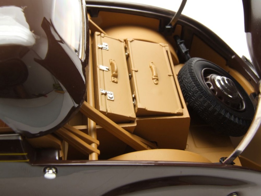 NOREV Peugeot 402 Eclipse 1937 - Chocolate 1/18 - 184873