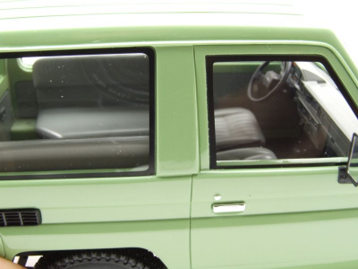 Toyota Land Cruiser BJ70 1984 grün Modellauto 1:18 Cult Scale Models