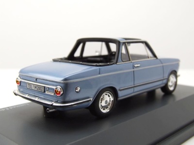 BMW 2002 Baur Cabrio blau metallic Modellauto 1:43 Schuco