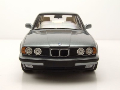 BMW 5er 535i E34 1988 grau metallic Modellauto 1:18 Minichamps