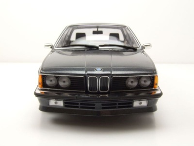 BMW 635 CSI 1982 grau metallic Modellauto 1:18 Minichamps