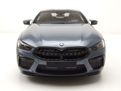 BMW M8 Coupe 2020 blau metallic Modellauto 1:18 Minichamps