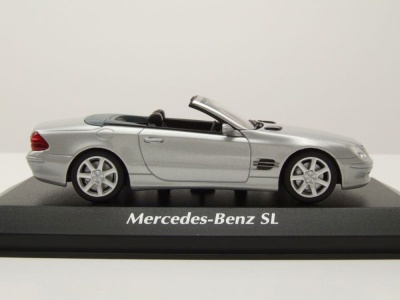 Mercedes SL R230 Cabrio 2001 silber Modellauto 1:43 Maxichamps