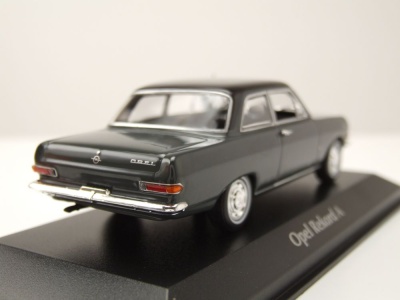 Opel Rekord A 1962 grau Modellauto 1:43 Maxichamps
