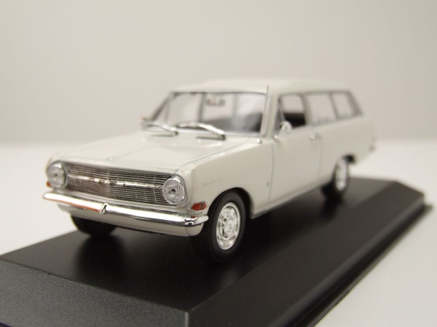 Opel Rekord A Caravan Kombi 1962 weiß Modellauto 1:43 Maxichamps