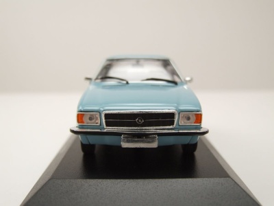 Opel Rekord D Coupe 1975 blau metallic Modellauto 1:43 Maxichamps