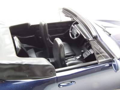 Porsche 911 (993) Cabrio 1994 blau metallic Modellauto 1:18 Minichamps