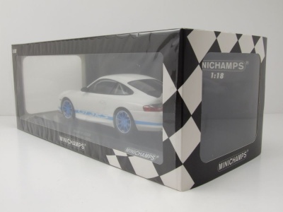 Porsche 911 GT3 RS 2002 weiß mit blauen Streifen Modellauto 1:18 Minichamps