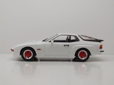 Porsche 924 Carrera GT 1981 weiß mit roten Felgen Modellauto 1:18 MCG