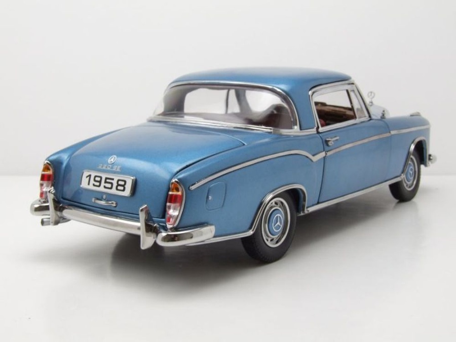 Modellauto Mercedes 220 SE Coupe W128 1958 hellblau metallic 1:18