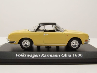 VW Karmann Ghia 1600 1966 gelb schwarz Modellauto 1:43 Maxichamps
