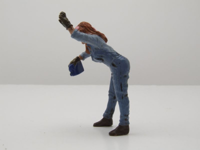 Figur Retro Female Mechanic 2 rosa Haarband für 1:24 Modelle American Diorama