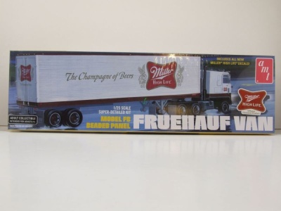 Fruehauf Semi Trailer Miller Beer 1940 Kunststoffbausatz Modellauto 1:25 AMT