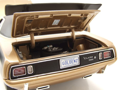 Plymouth Hemi Cuda Super Track Pack 1971 gold schwarz Modellauto 1:18 Acme