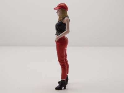 Figur Night Out Paris rote Hose und Mütze für 1:18 Modelle American Diorama