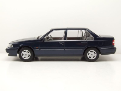 Volvo 960 1996 dunkelblau metallic Modellauto 1:18 Triple9