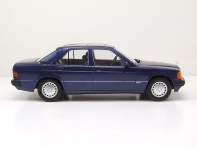 Mercedes 190 E 2.3 Avantgarde W201 1993 blau metallic Modellauto 1:18 Triple9